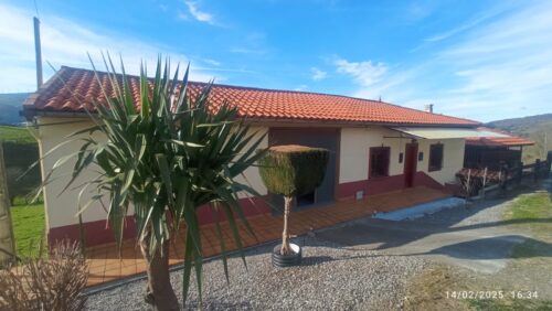 Casa rural asturiana con hórreo, finca y garaje – La Espina, Salas (Asturias)