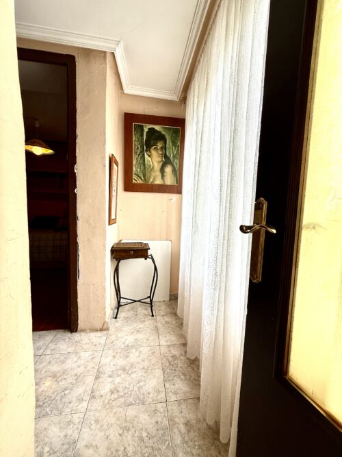 Chalet en Felguera, Langreo (Asturias) con 350 m² útiles, 2 baños, patios y sótano – solo 135.000 € negociables - Imagen 20