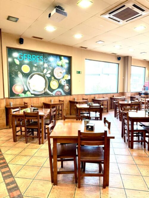Inversión única en Gijón: nave de 500m² con restaurante en venta y potencial de discoteca libre de restricciones. - Imagen 13