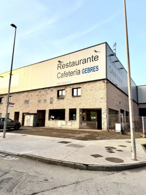 Inversión única en Gijón: nave de 500m² con restaurante en venta y potencial de discoteca libre de restricciones. - Imagen 30