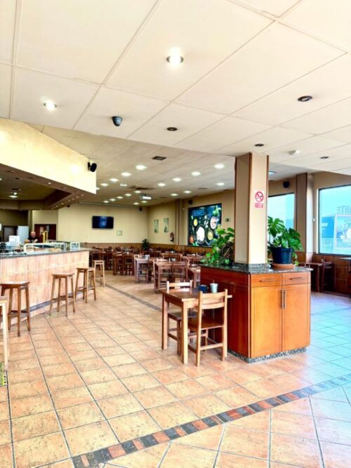 Inversión única en Gijón: nave de 500m² con restaurante en venta y potencial de discoteca libre de restricciones. - Imagen 27