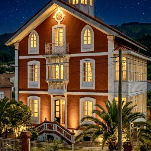 Exclusivo palacete histórico de 1911 en San Juan de La Arena, Asturias. 425 m², 6 dormitorios, torre con vistas y a 300m de la playa. Una joya arquitectónica lista para culminar su restauración. 799.900 €.
