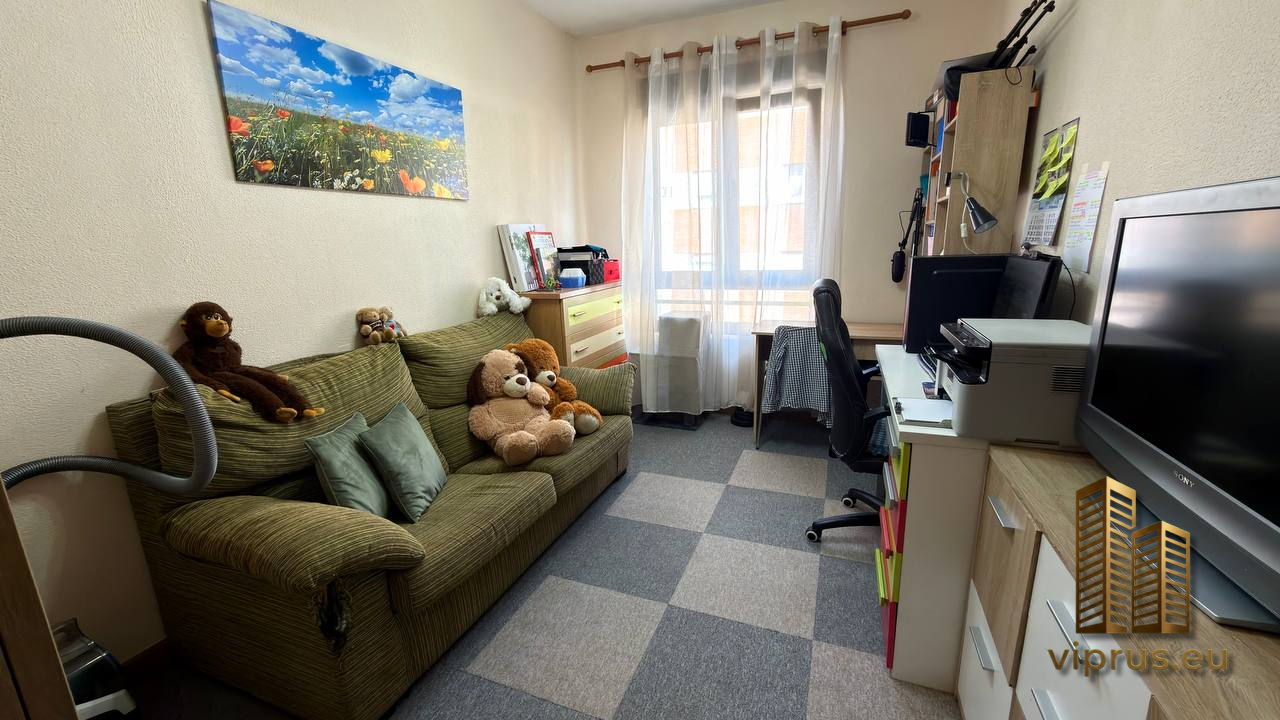Piso en venta en El Llano, Gijón: 80 m², 3 hab., exterior — 135.000 € Piso en venta en El Llano, Gijón: 80 m², 3 hab., exterior — 135.000 € - Imagen 2
