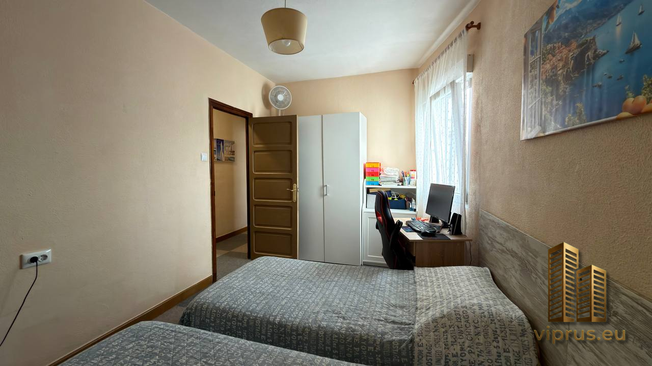 Piso en venta en El Llano, Gijón: 80 m², 3 hab., exterior — 135.000 € Piso en venta en El Llano, Gijón: 80 m², 3 hab., exterior — 135.000 € - Imagen 3