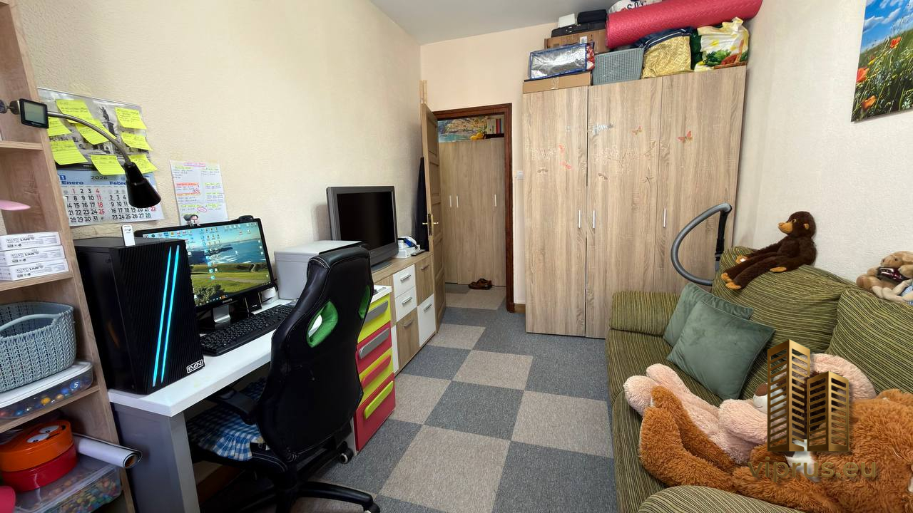 Piso en venta en El Llano, Gijón: 80 m², 3 hab., exterior — 135.000 € Piso en venta en El Llano, Gijón: 80 m², 3 hab., exterior — 135.000 € - Imagen 4
