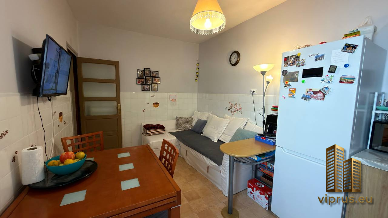 Piso en venta en El Llano, Gijón: 80 m², 3 hab., exterior — 135.000 € Piso en venta en El Llano, Gijón: 80 m², 3 hab., exterior — 135.000 € - Imagen 6