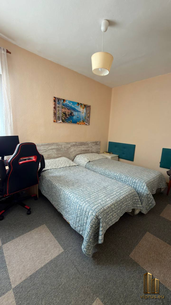 Piso en venta en El Llano, Gijón: 80 m², 3 hab., exterior — 135.000 € Piso en venta en El Llano, Gijón: 80 m², 3 hab., exterior — 135.000 € - Imagen 19