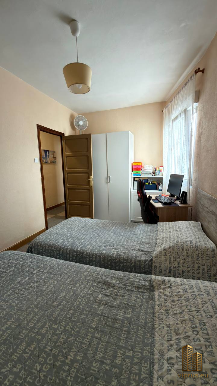 Piso en venta en El Llano, Gijón: 80 m², 3 hab., exterior — 135.000 € Piso en venta en El Llano, Gijón: 80 m², 3 hab., exterior — 135.000 € - Imagen 20