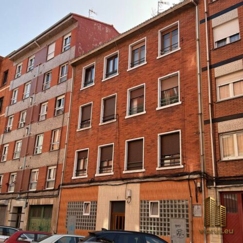 Piso en venta en El Llano, Gijón: 80 m², 3 hab., exterior — 135.000 €