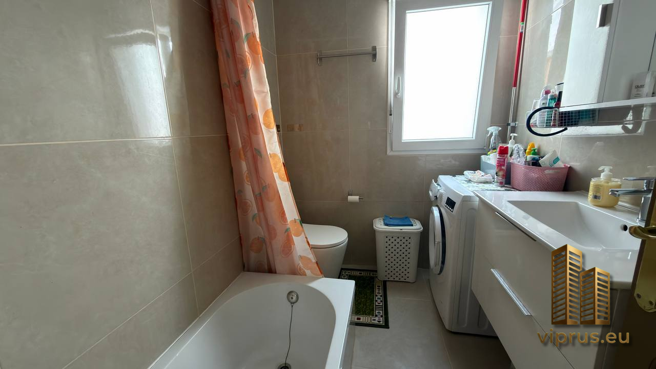 Piso en venta en El Llano, Gijón: 80 m², 3 hab., exterior — 135.000 € Piso en venta en El Llano, Gijón: 80 m², 3 hab., exterior — 135.000 € - Imagen 9