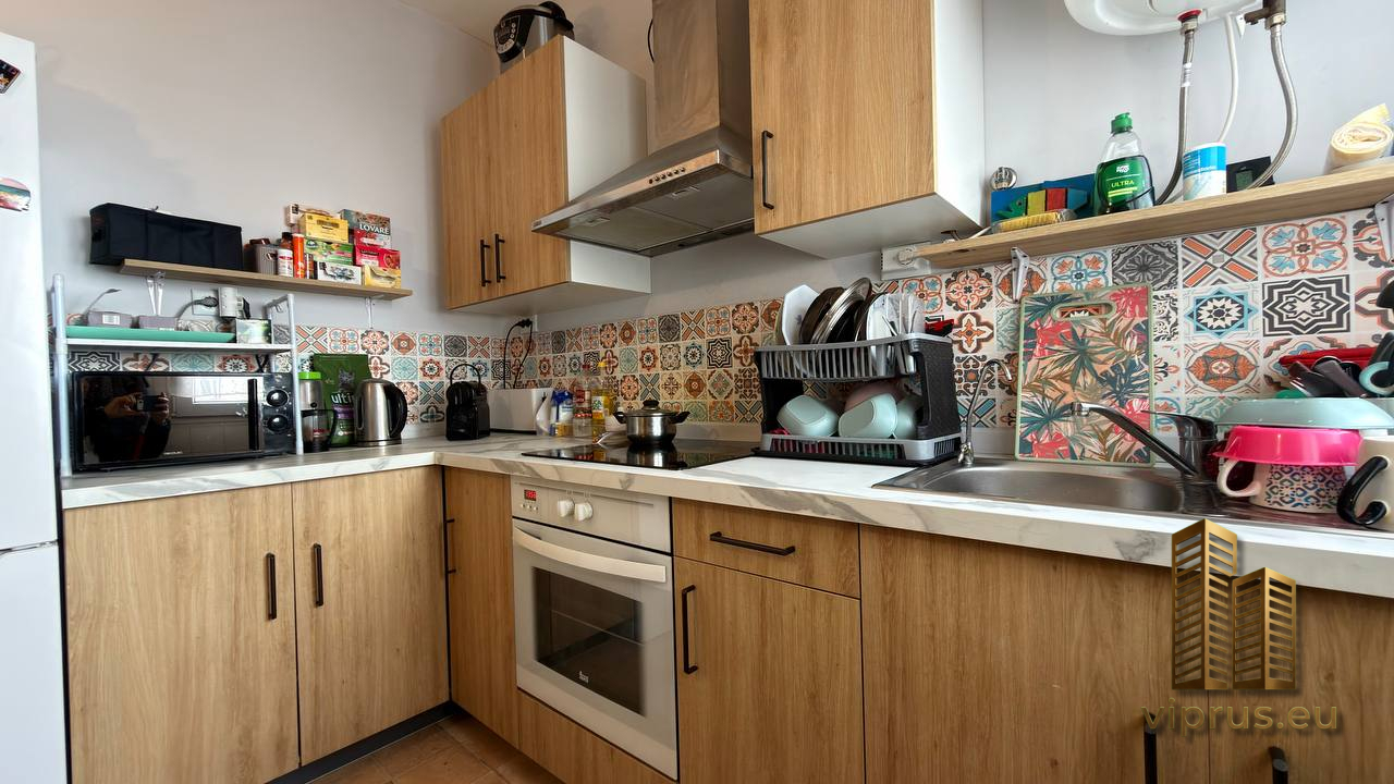 Piso en venta en El Llano, Gijón: 80 m², 3 hab., exterior — 135.000 € Piso en venta en El Llano, Gijón: 80 m², 3 hab., exterior — 135.000 € - Imagen 10